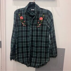 Abound Green Plaid Flannel Shirt with Floral Embroidery - XXS